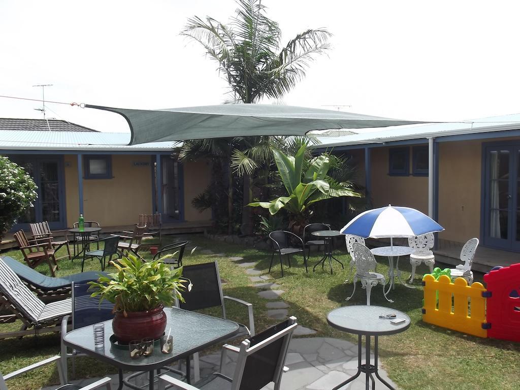 Orewa Pillows Lodge Exterior photo