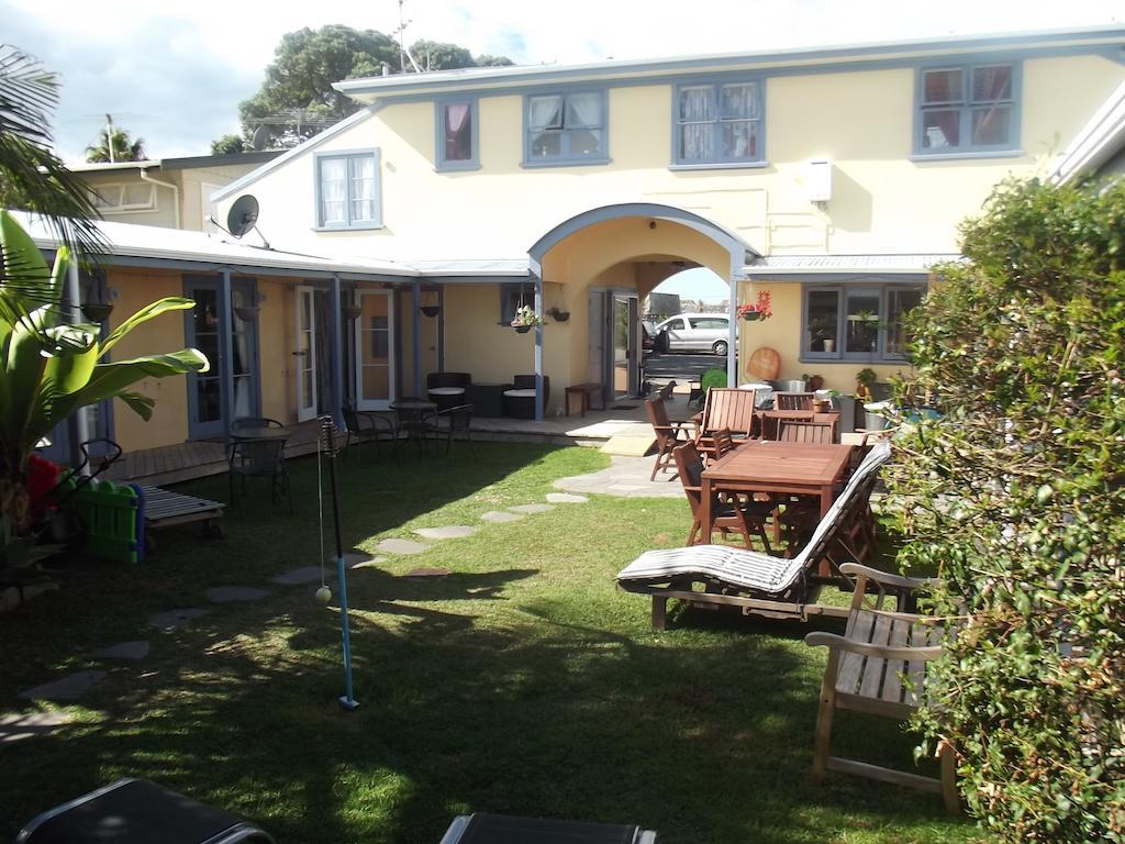 Orewa Pillows Lodge Room photo
